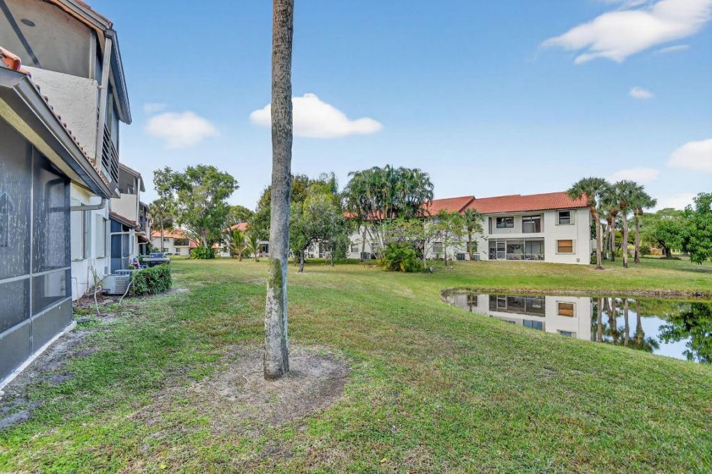23 Via De Casas Sur, Unit 105, Boynton Beach, FL 33426 Photo
