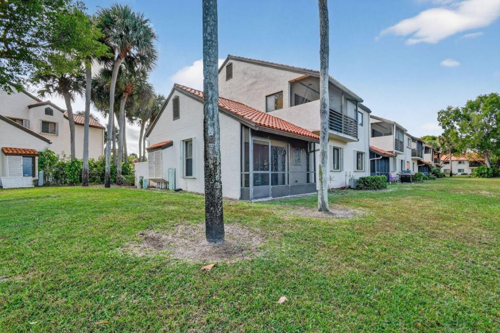 23 Via De Casas Sur, Unit 105, Boynton Beach, FL 33426 Photo