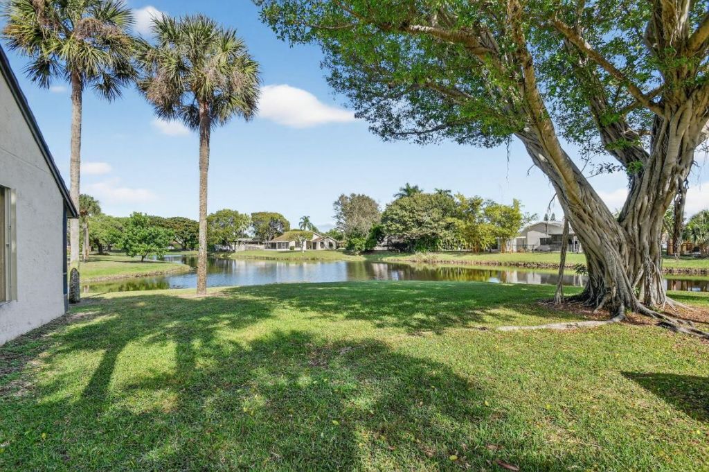 23 Via De Casas Sur, Unit 105, Boynton Beach, FL 33426 Photo