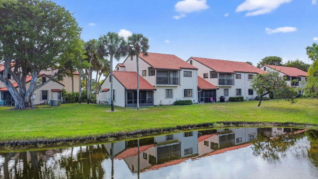 23 Via De Casas Sur, Unit 105, Boynton Beach, FL 33426 Photo