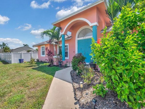3982 SW Kabane Street, Port Saint Lucie, FL 34953