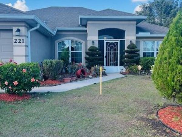 221 SW Kestor Drive, Port St. Lucie, FL 34953