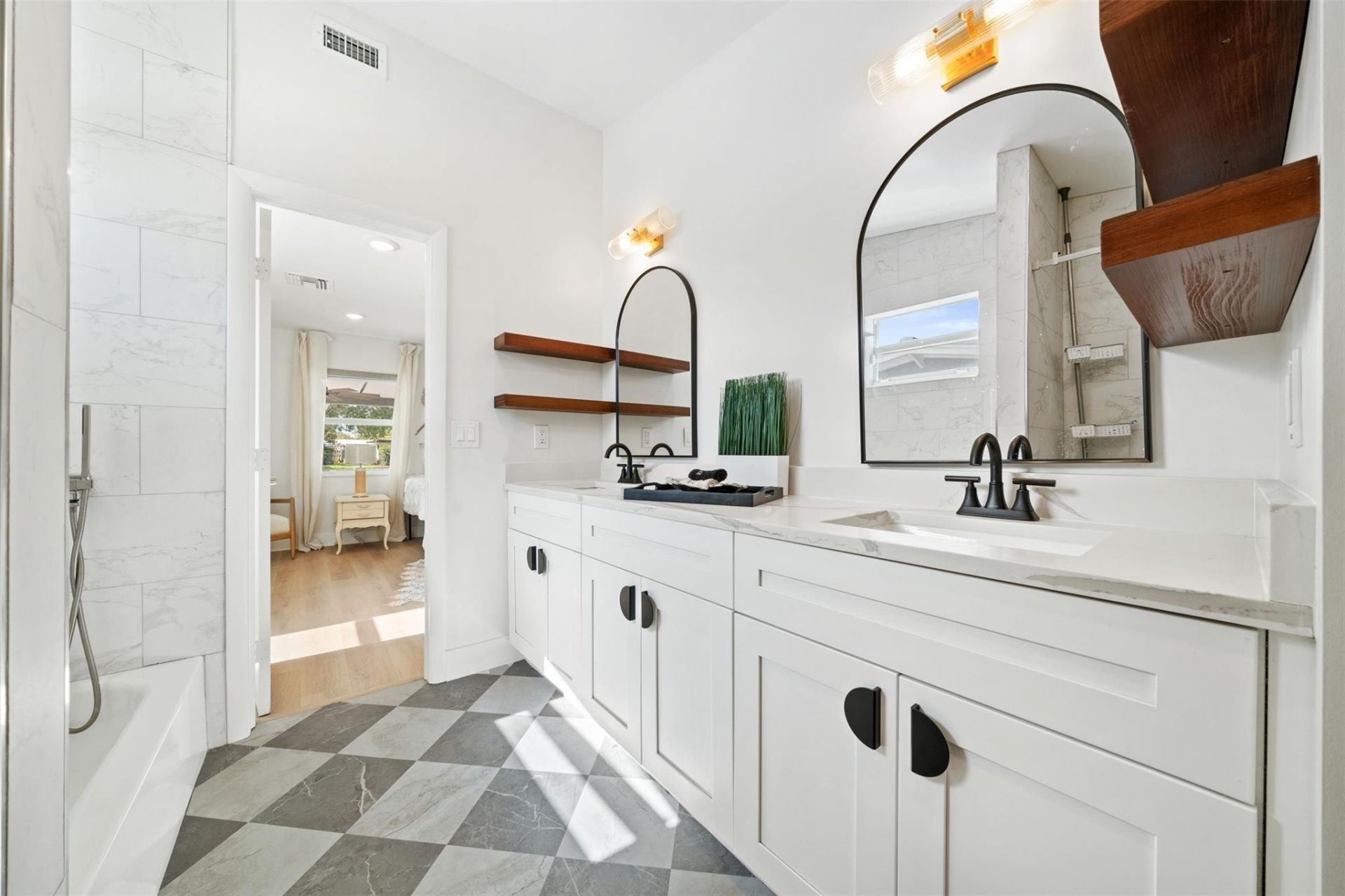 2419 Marathon Lane, Fort Lauderdale, FL 33312 Photo