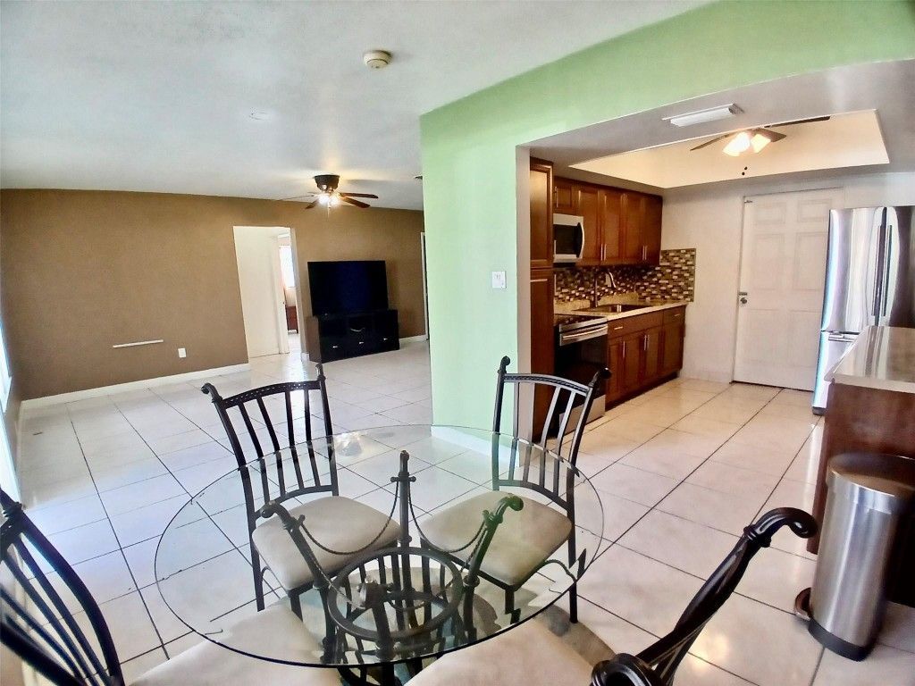 330 NW 205th Terrace, Miami Gardens, FL 33169 Photo