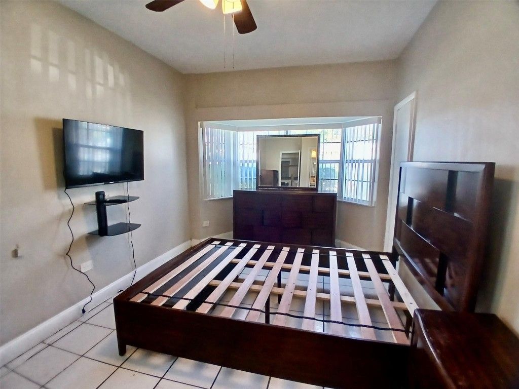 330 NW 205th Terrace, Miami Gardens, FL 33169 Photo