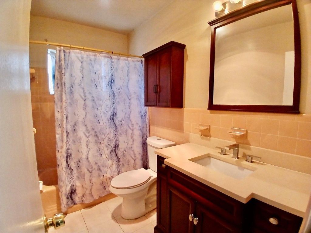 330 NW 205th Terrace, Miami Gardens, FL 33169 Photo