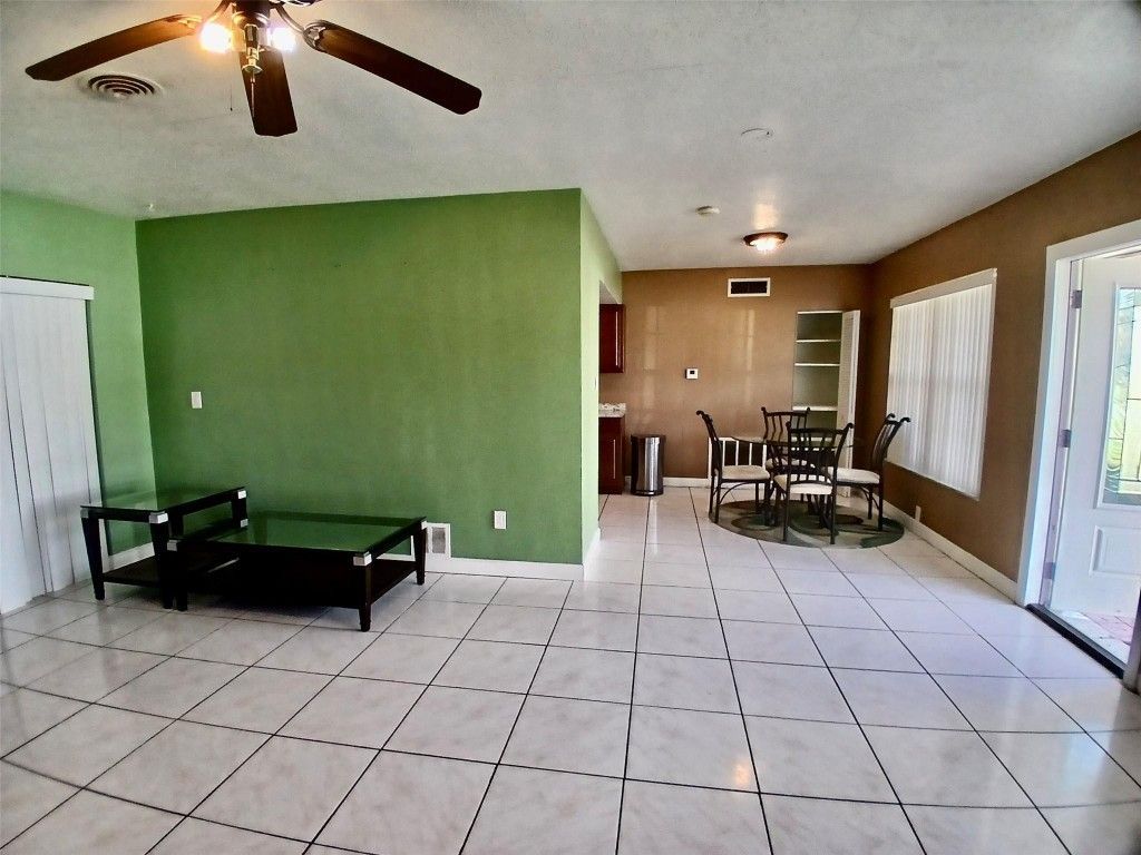 330 NW 205th Terrace, Miami Gardens, FL 33169 Photo