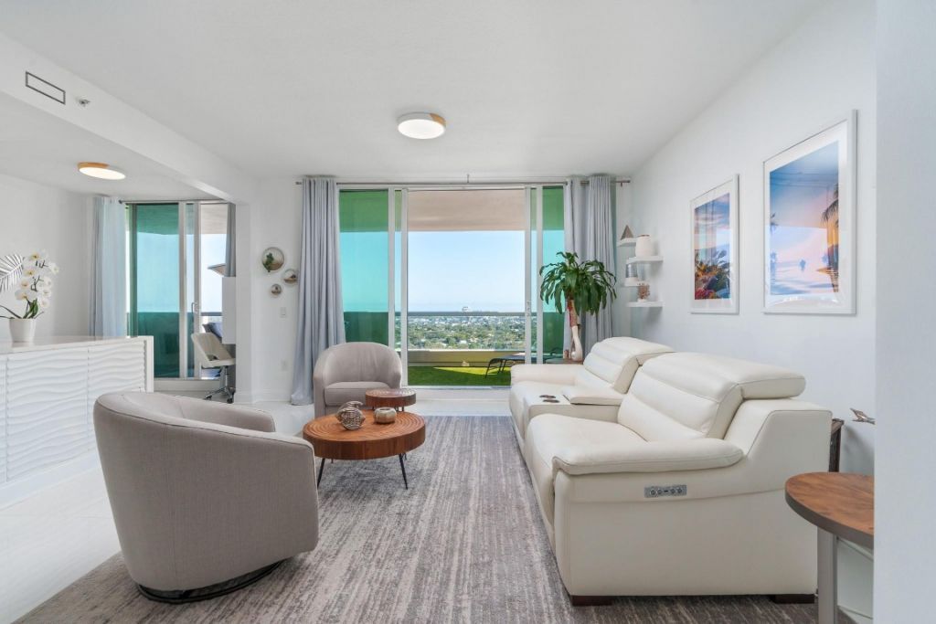 411 N New River Drive, Unit 2205, Fort Lauderdale, FL 33301 Photo