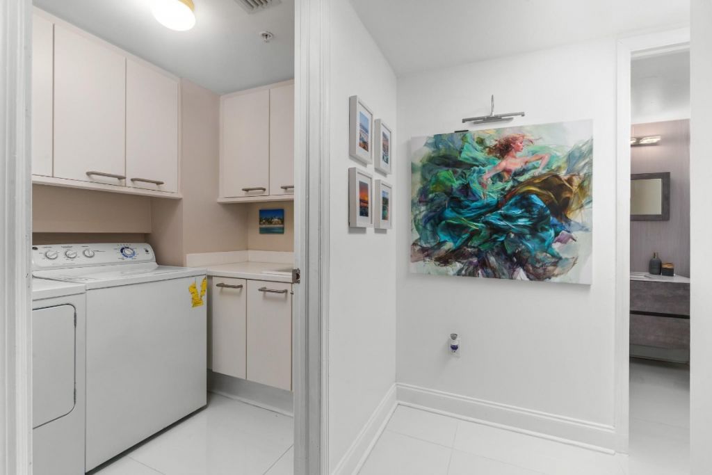 411 N New River Drive, Unit 2205, Fort Lauderdale, FL 33301 Photo