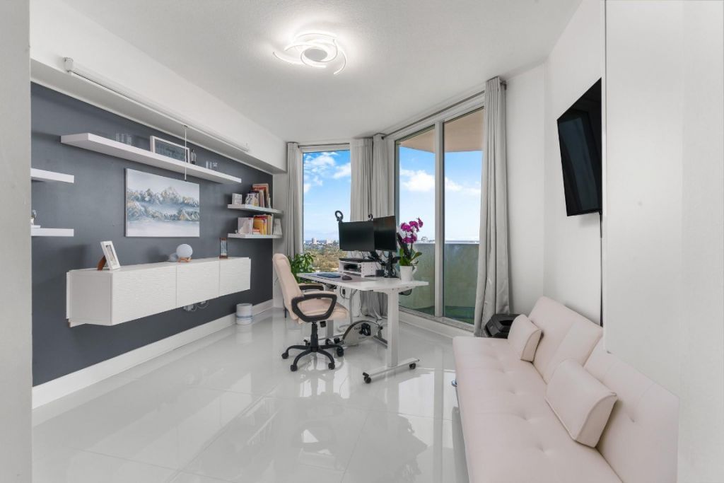 411 N New River Drive, Unit 2205, Fort Lauderdale, FL 33301 Photo