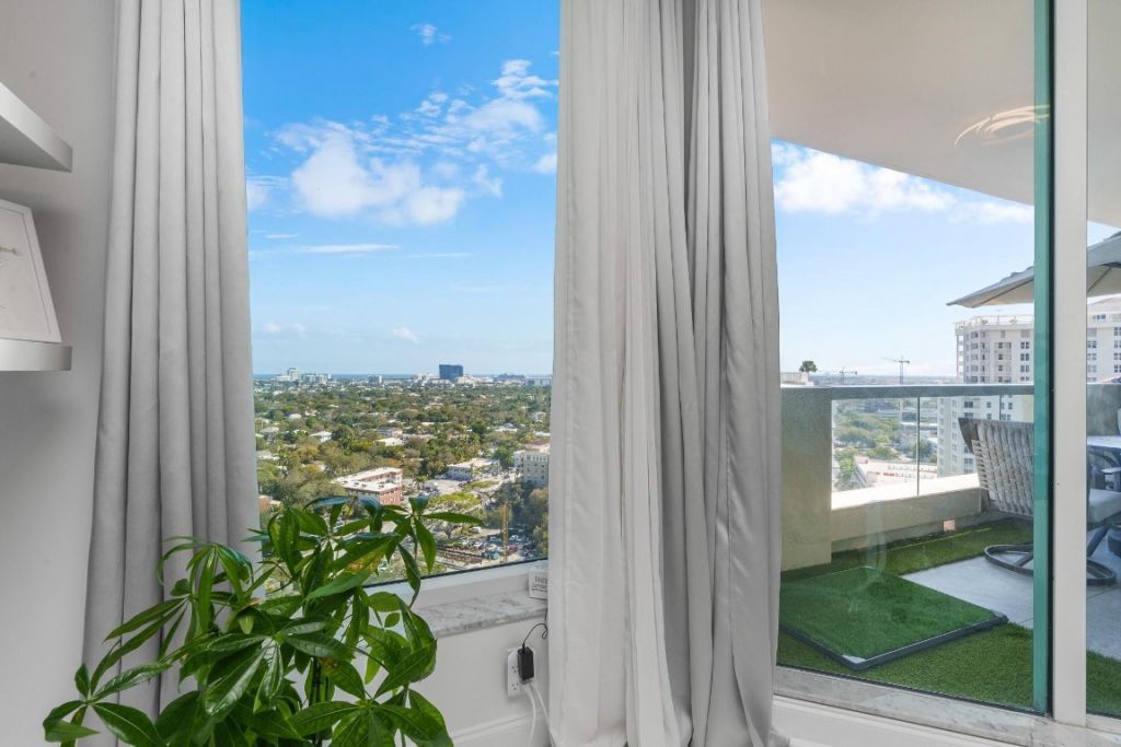 411 N New River Drive, Unit 2205, Fort Lauderdale, FL 33301 Photo