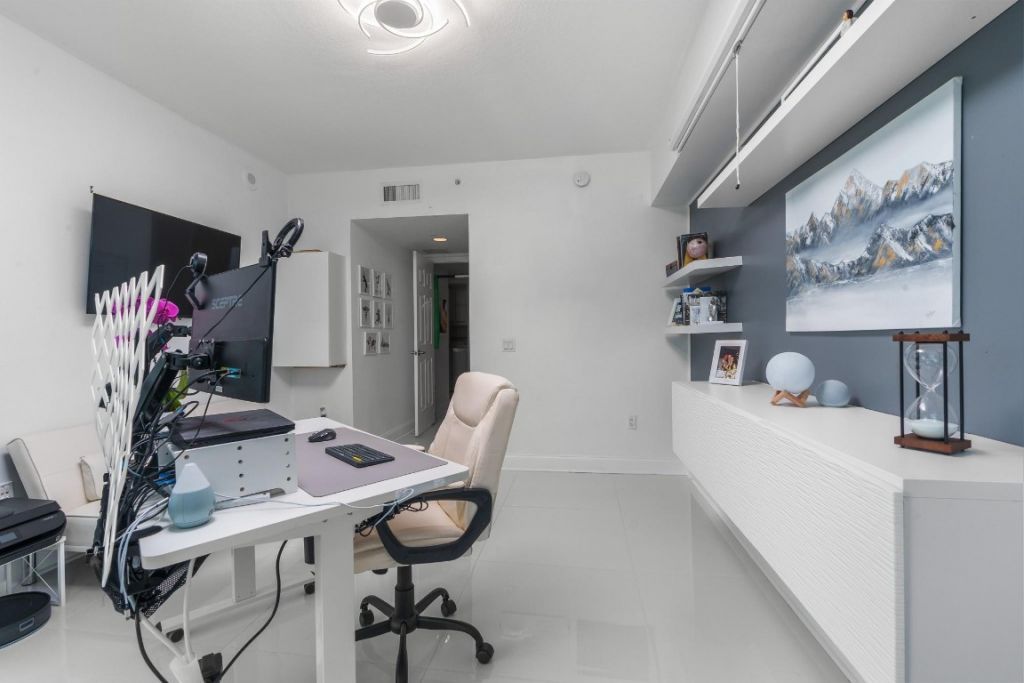 411 N New River Drive, Unit 2205, Fort Lauderdale, FL 33301 Photo