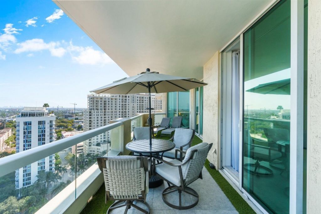 411 N New River Drive, Unit 2205, Fort Lauderdale, FL 33301 Photo