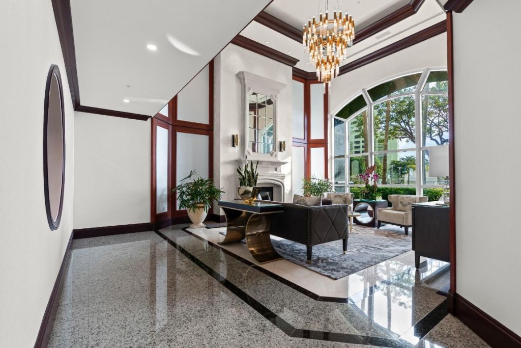 411 N New River Drive, Unit 2205, Fort Lauderdale, FL 33301 Photo