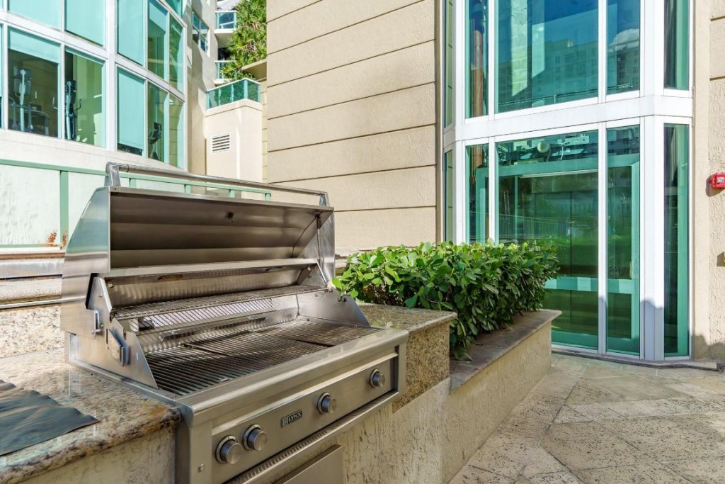 411 N New River Drive, Unit 2205, Fort Lauderdale, FL 33301 Photo