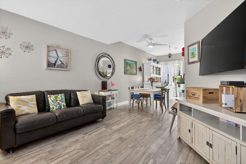 1900 Oceanwalk Ln, Unit 138, Lauderdale by the Sea, FL 33062 Photo