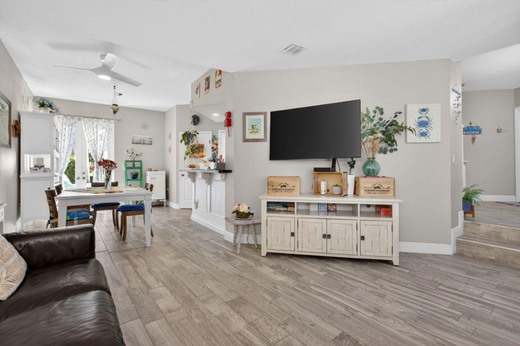 1900 Oceanwalk Ln, Unit 138, Lauderdale by the Sea, FL 33062 Photo