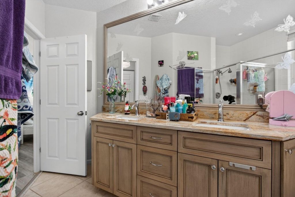 1900 Oceanwalk Ln, Unit 138, Lauderdale by the Sea, FL 33062 Photo