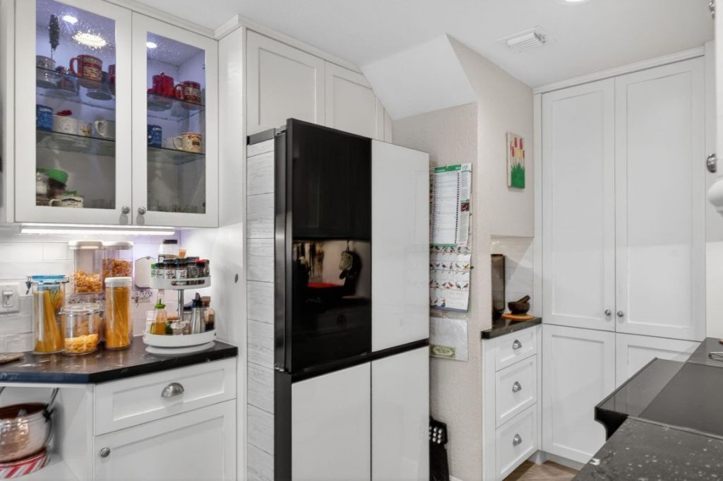 1900 Oceanwalk Ln, Unit 138, Lauderdale by the Sea, FL 33062 Photo