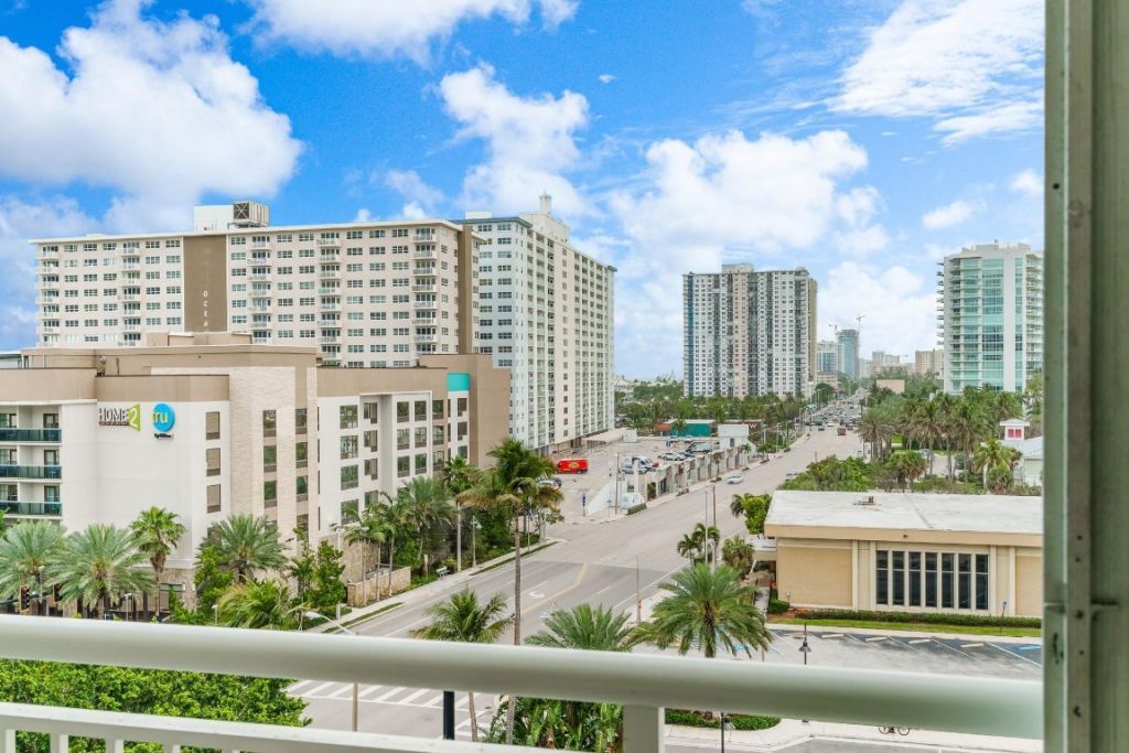 201 N Ocean Boulevard, Unit 804, Pompano Beach, FL 33062 Photo