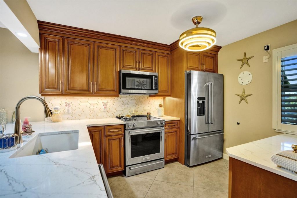 3180 NE 48th Court, Unit 404, Lighthouse Point, FL 33064 Photo