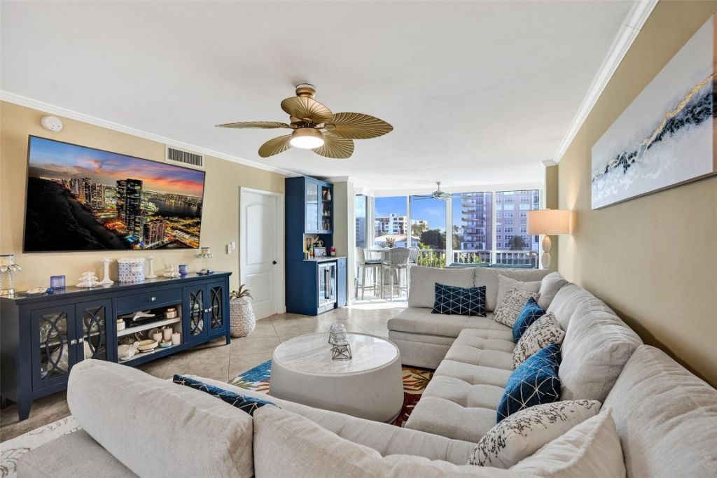 3180 NE 48th Court, Unit 404, Lighthouse Point, FL 33064 Photo