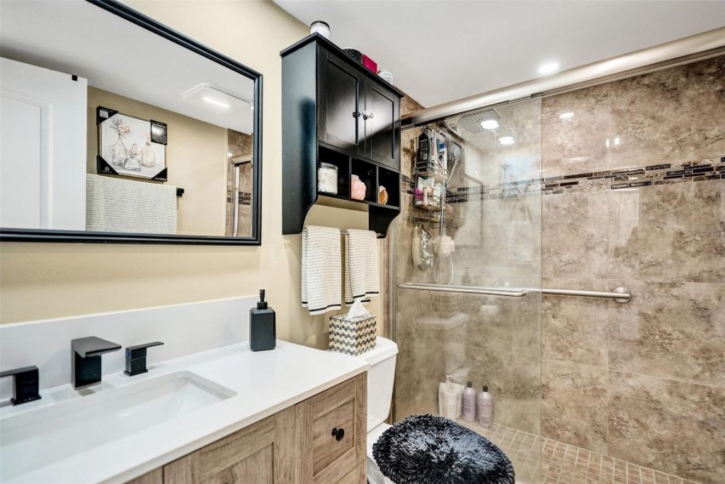 3180 NE 48th Court, Unit 404, Lighthouse Point, FL 33064 Photo