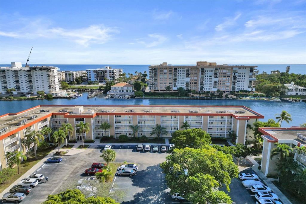 3180 NE 48th Court, Unit 404, Lighthouse Point, FL 33064 Photo