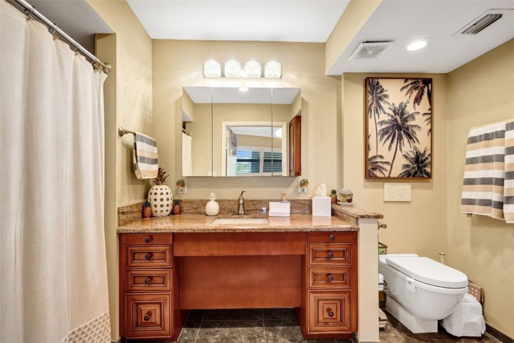 3180 NE 48th Court, Unit 404, Lighthouse Point, FL 33064 Photo