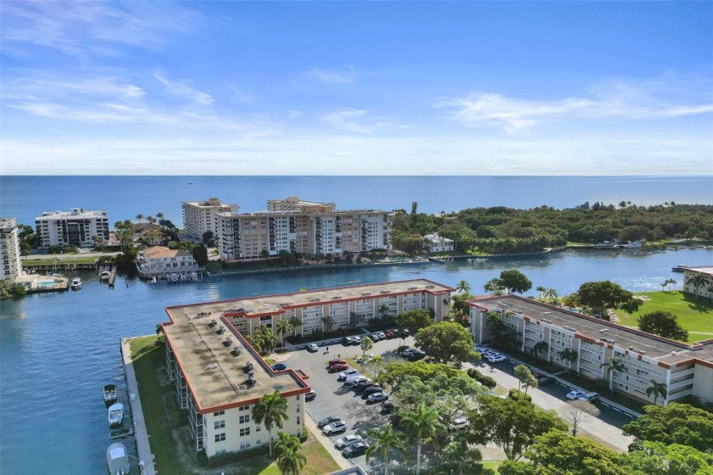 3180 NE 48th Court, Unit 404, Lighthouse Point, FL 33064 Photo
