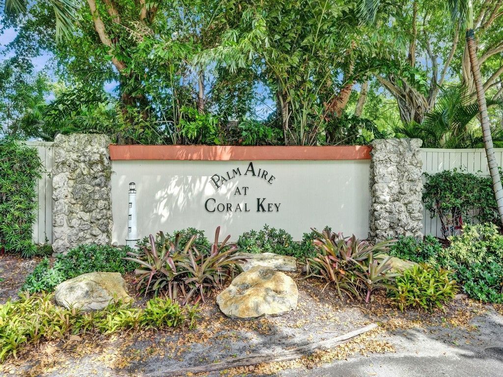 3180 NE 48th Court, Unit 404, Lighthouse Point, FL 33064 Photo