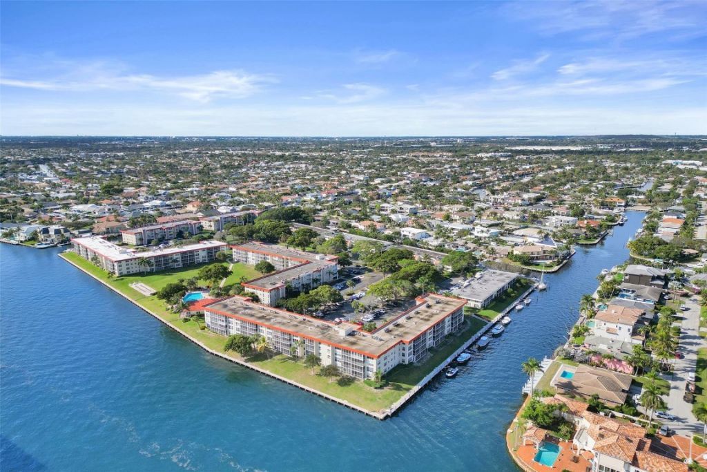 3180 NE 48th Court, Unit 404, Lighthouse Point, FL 33064 Photo