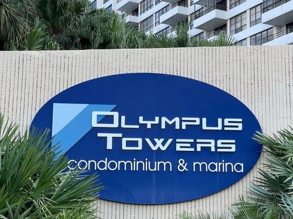 500 Three Islands Blvd, Unit 213, Hallandale Beach, FL 33009