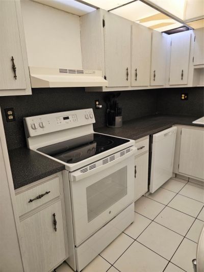 500 Three Islands Blvd, Unit 213, Hallandale Beach, FL 33009 Photo