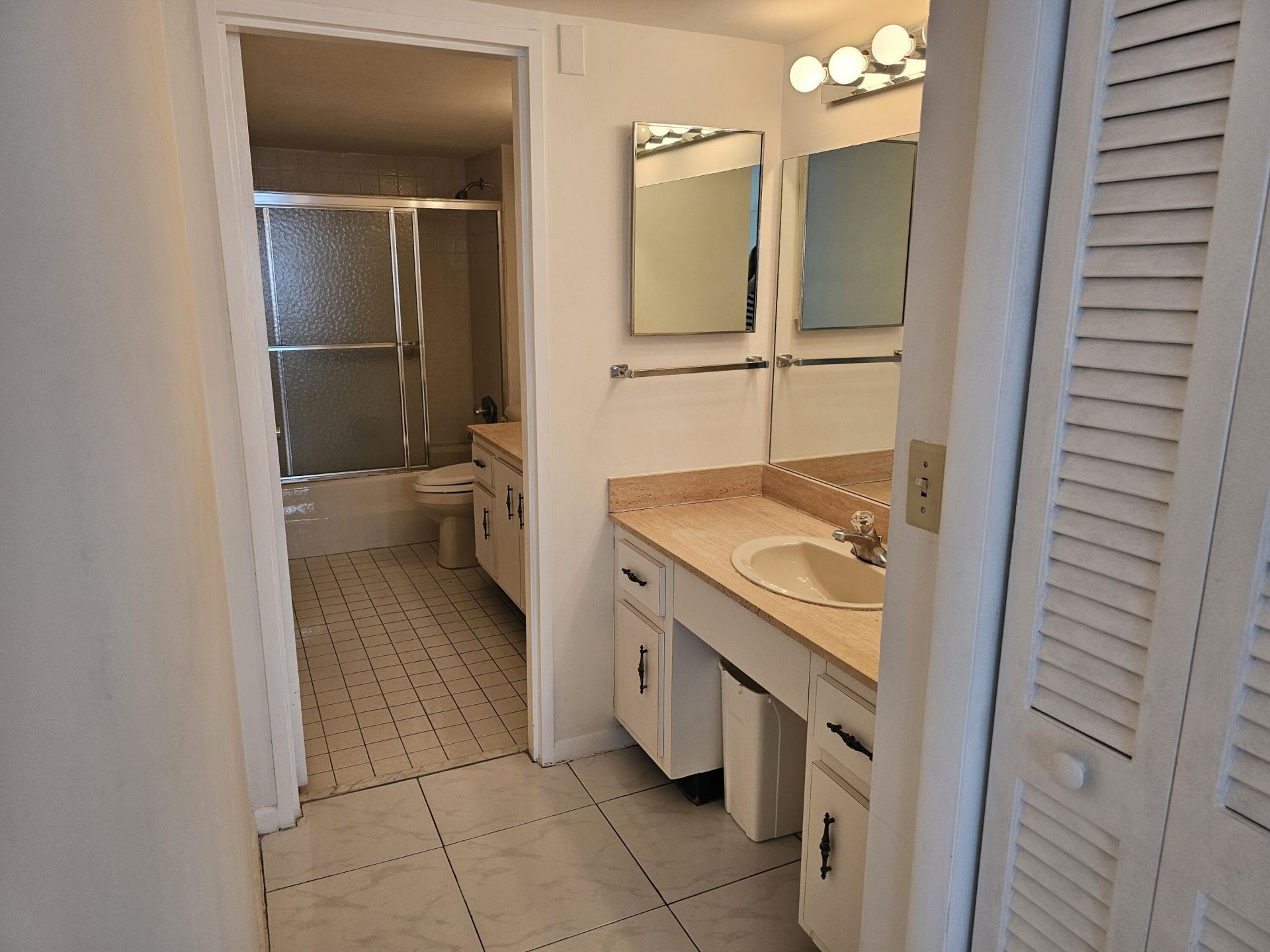 500 Three Islands Boulevard, Unit 213, Hallandale Beach, FL 33009 Photo