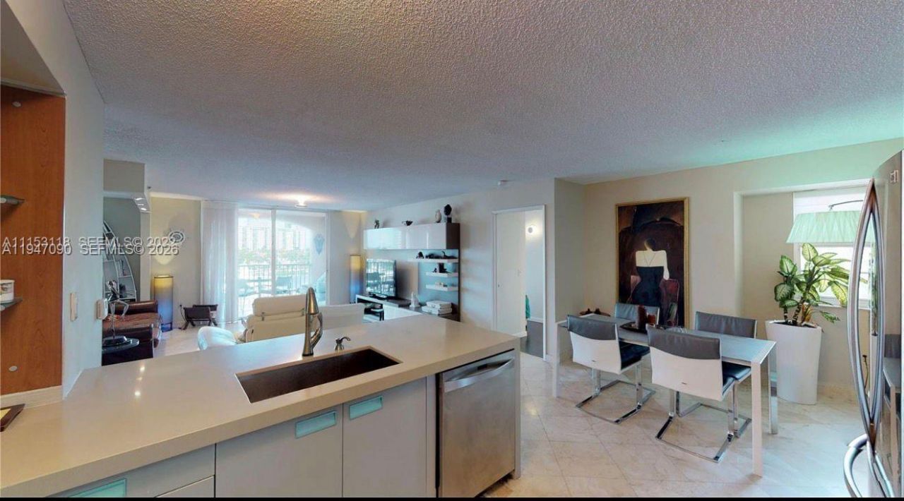19877 E Country Club Dr , Unit 3608, Aventura, FL 33180 Photo