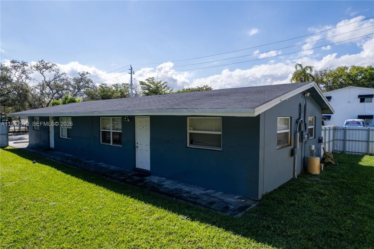 1721 - 1725 SW 11th Ct, Fort Lauderdale, FL 33312 Photo