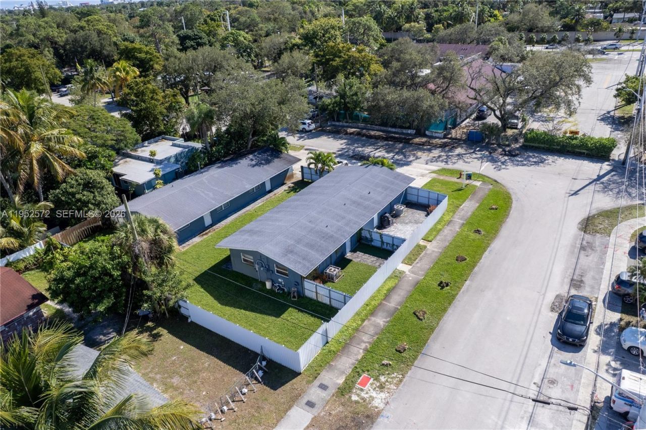 1721 - 1725 SW 11th Ct, Fort Lauderdale, FL 33312 Photo