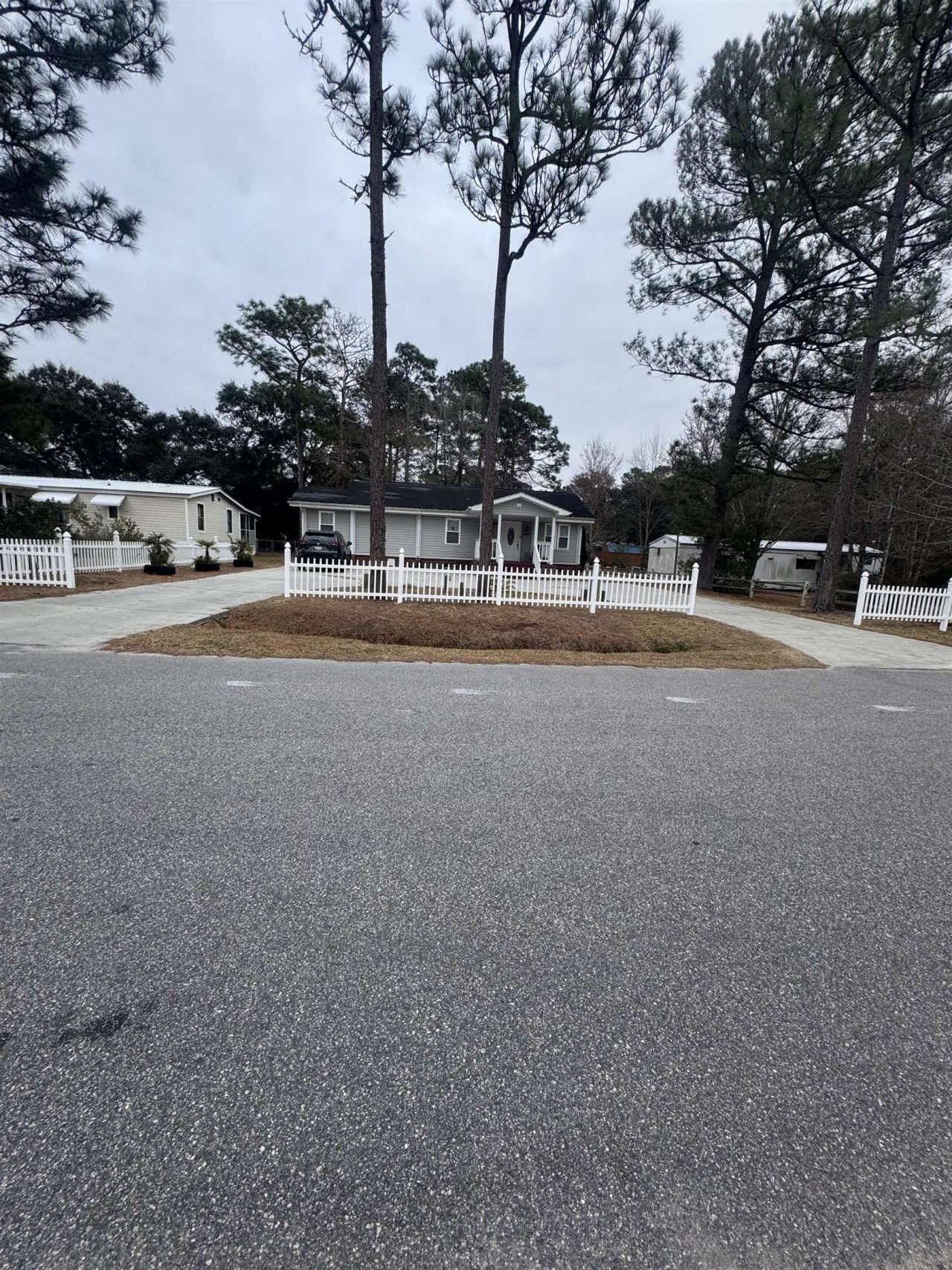 2427 Huntington Circle  Photo 17