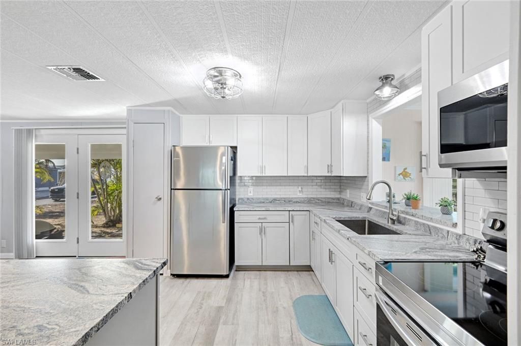 2971 Bounty Ln, Saint James City, FL 33956 Photo