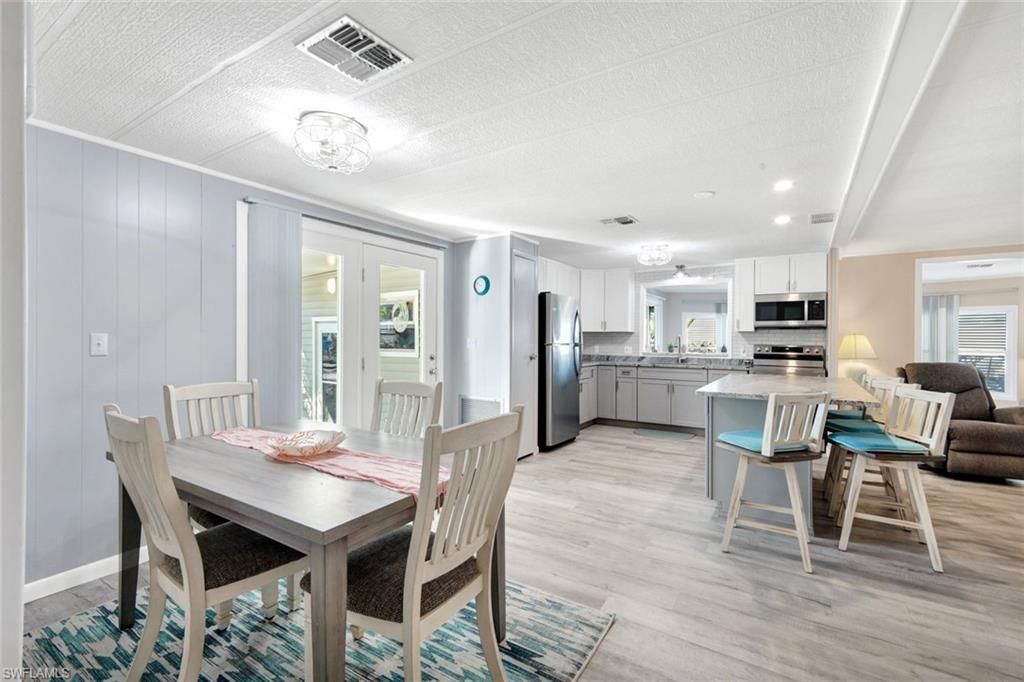 2971 Bounty Ln, Saint James City, FL 33956 Photo