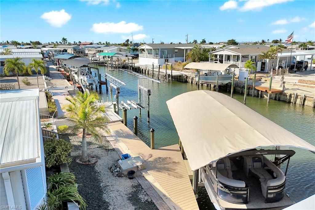 2971 Bounty Ln, Saint James City, FL 33956 Photo