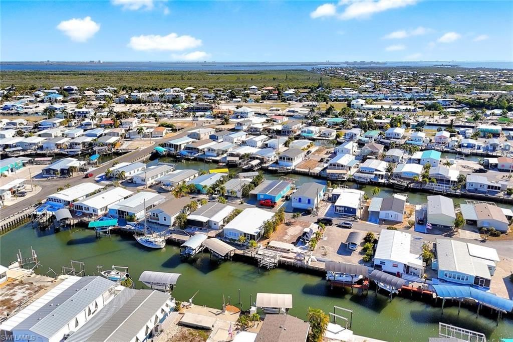 2971 Bounty Ln, Saint James City, FL 33956 Photo