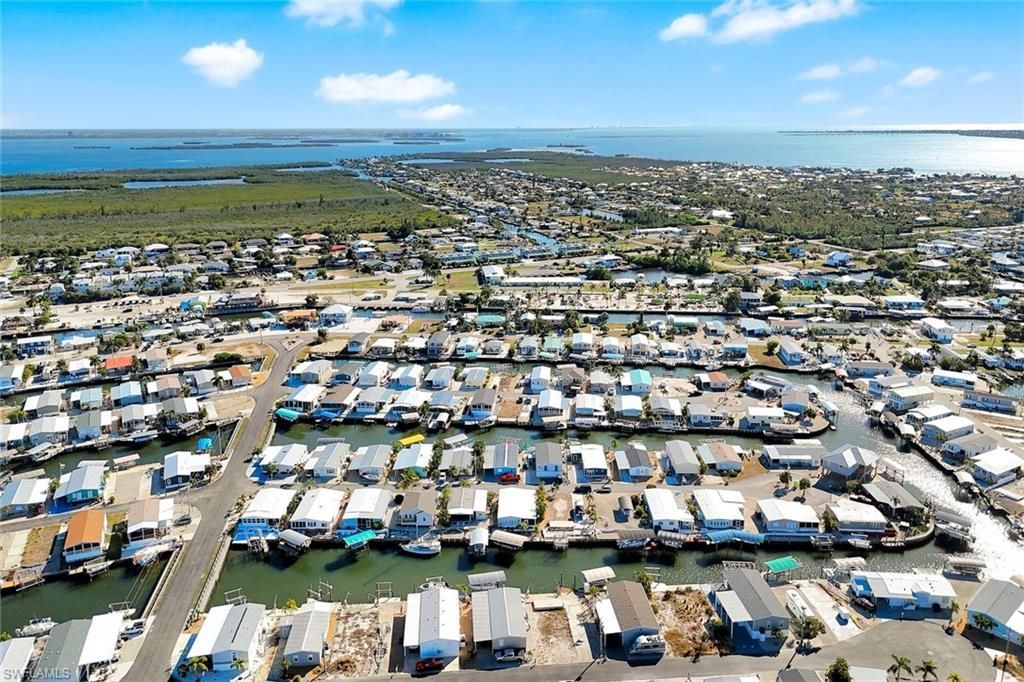 2971 Bounty Ln, Saint James City, FL 33956 Photo