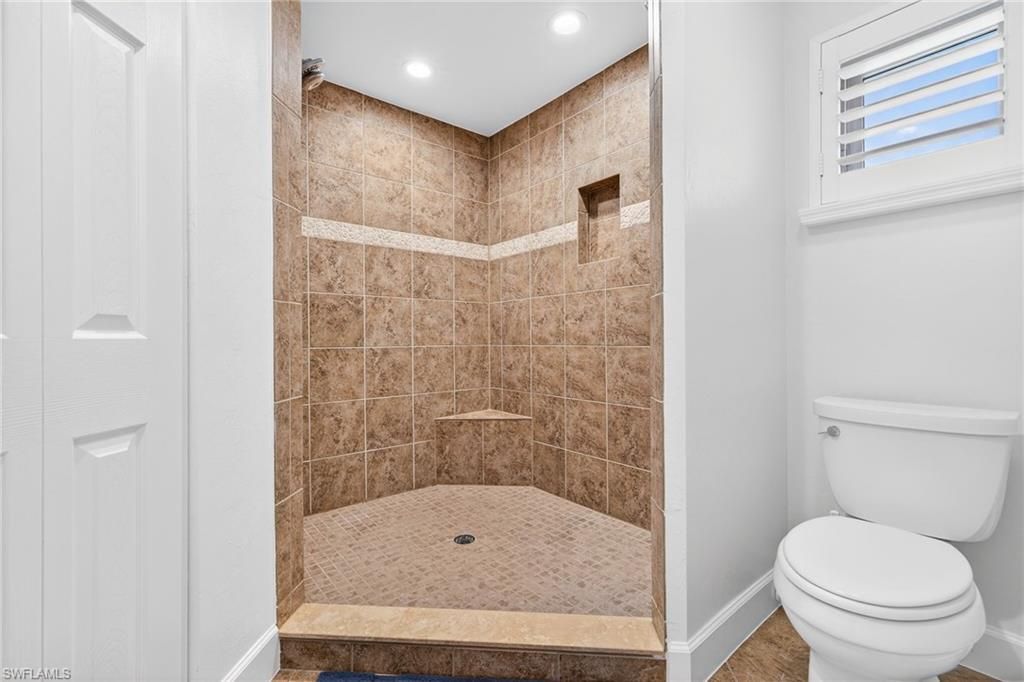 2659 W Gulf Dr, Unit C201, Sanibel, FL 33957 Photo