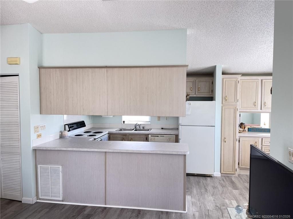 1209 Nettles Boulevard, Jensen Beach, FL 34957 Photo