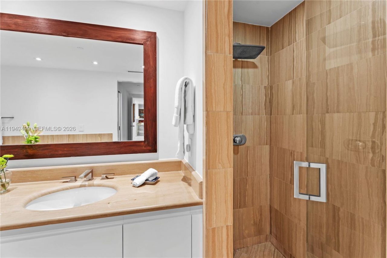 1643 Brickell Ave, Unit 2506, Miami, FL 33129 Photo