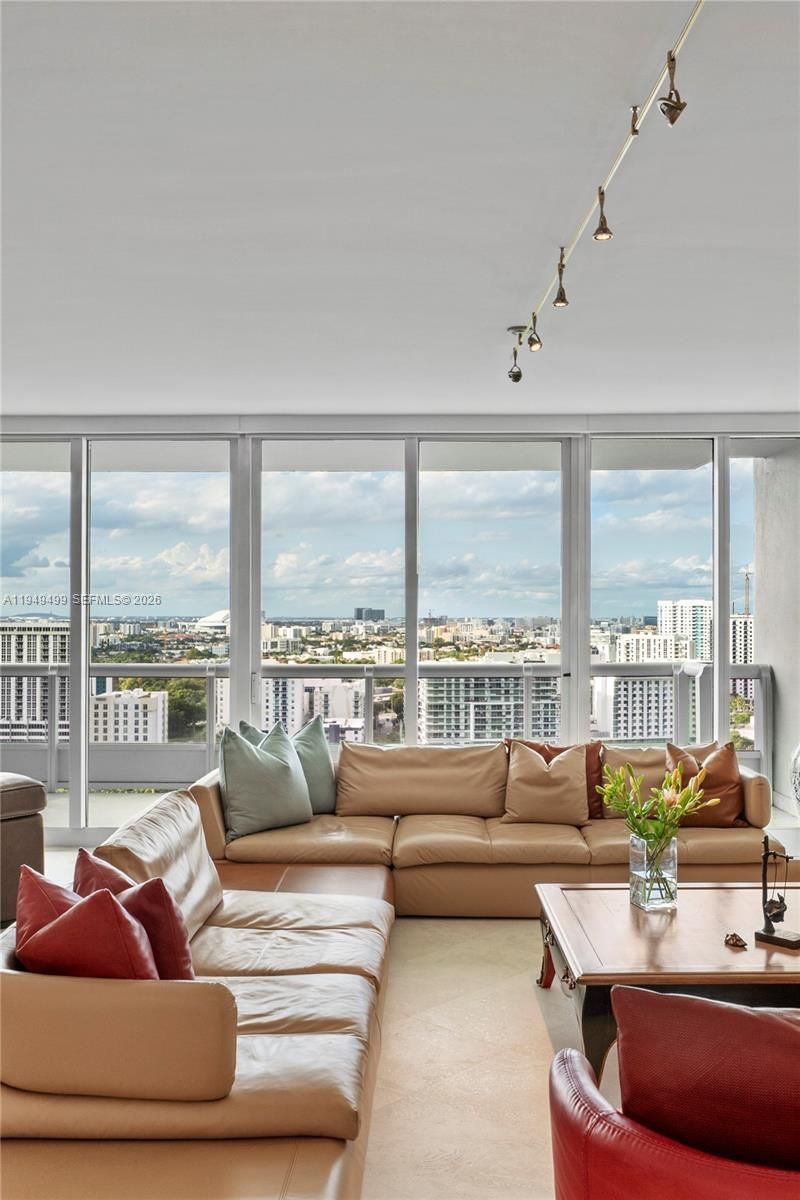 1643 Brickell Ave, Unit 2506, Miami, FL 33129 Photo