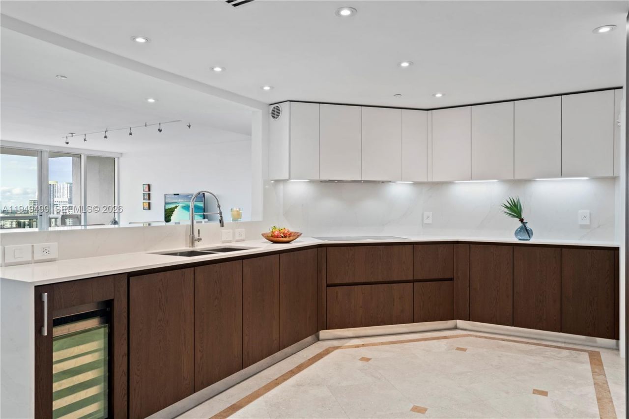 1643 Brickell Ave, Unit 2506, Miami, FL 33129 Photo