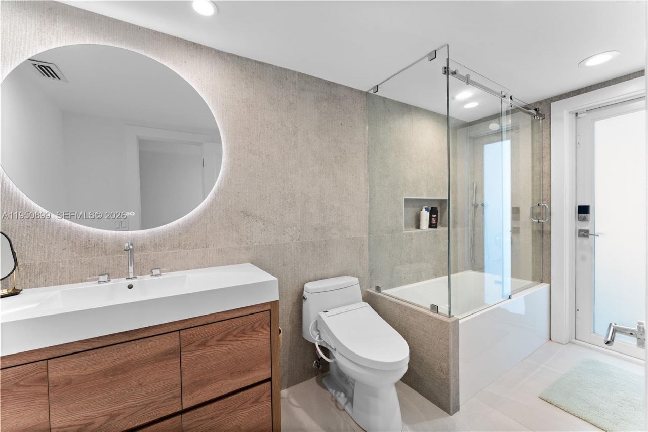 1071 NE 83rd St, Miami, FL 33138 Photo